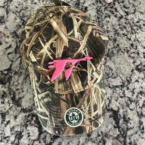NWT Washington college, Chestertown, Maryland WAC camo hat